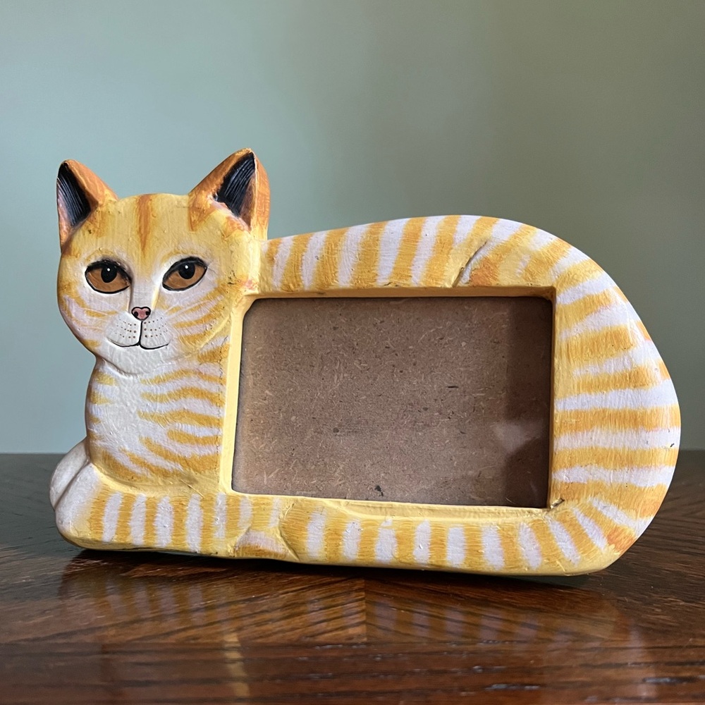 •Sold• Vintage 90’s Tabby Cat Photo Frame